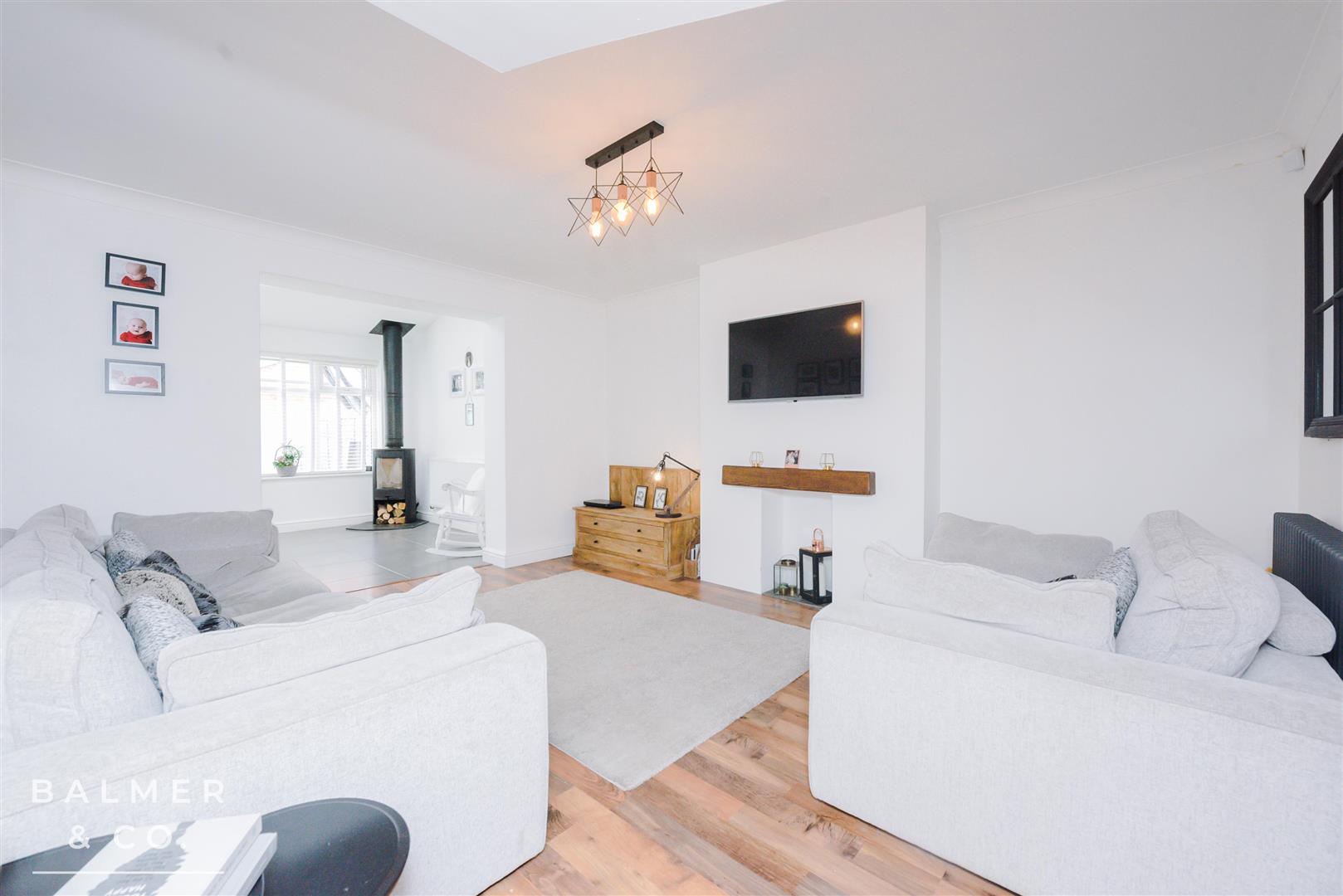 Spinnerette Close, Leigh, Greater Manchester, WN7 Balmer & Co